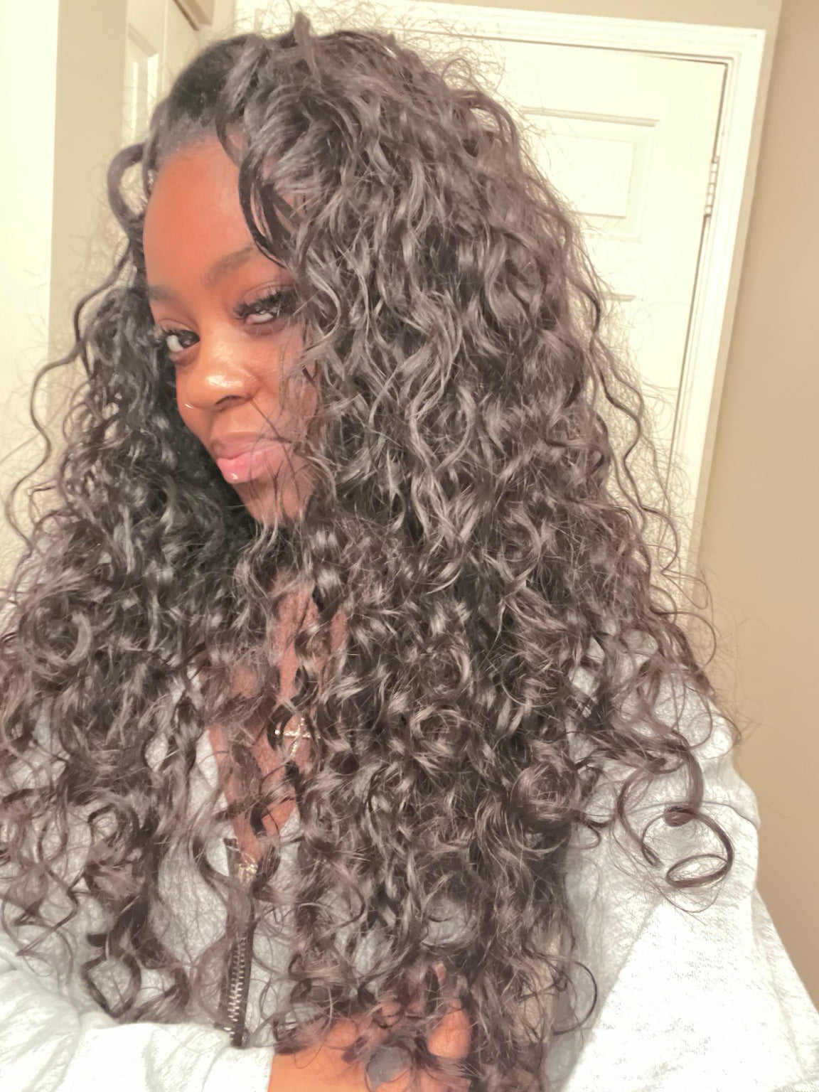 Raw SEA Curly install showing defined curls, volume and a finished look